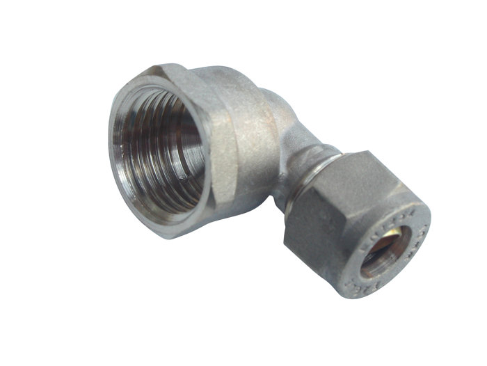 Vinkel m. muffe 15 mm x 1/2" messing